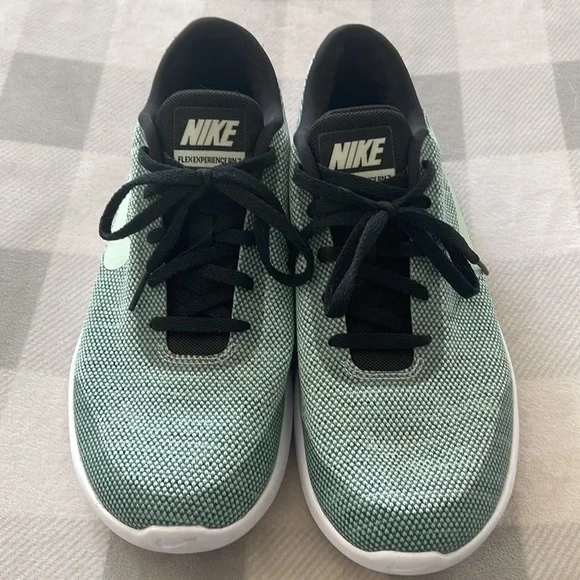 Nike Women's Sneakers - Mint Green and Black - Picture 2 of 6